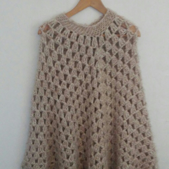 Poncho handmade beige - Picture 1 of 6